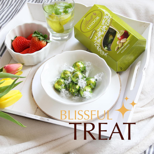 Lindt Lindor Pistachio Chocolate Truffles – 200g Gift Box